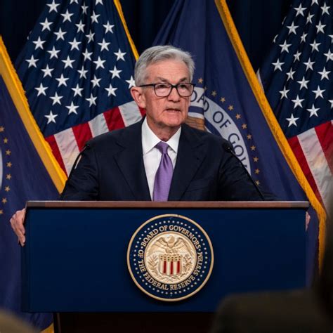 Powell Faces Economic Crossroads as He Prepares to Speak at .